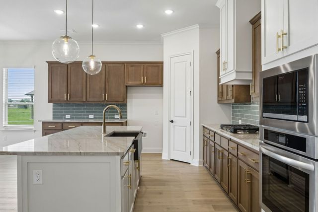 5009 Valley View Drive, Joshua, TX 76058