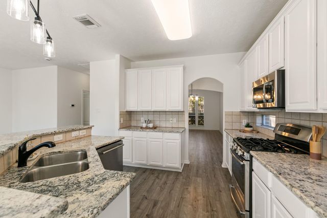 7019 Revelwood Drive, Magnolia, TX 77354