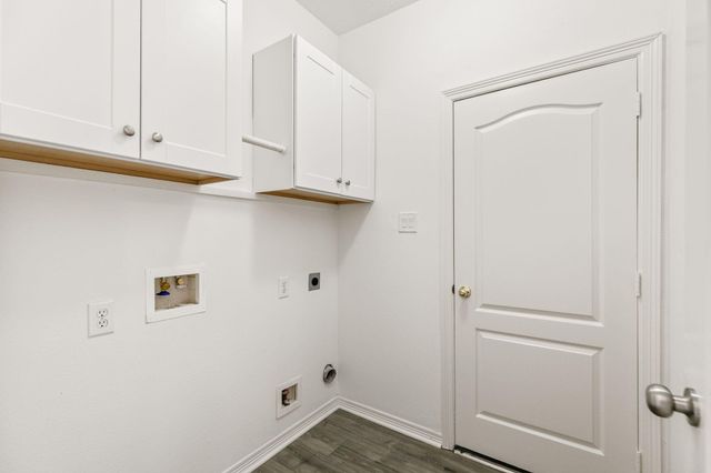 7019 Revelwood Drive, Magnolia, TX 77354