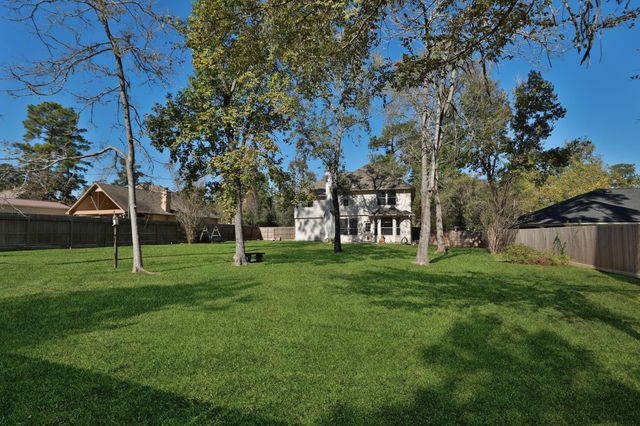 7019 Revelwood Drive, Magnolia, TX 77354