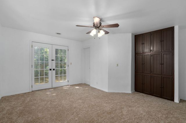 1627 W Riverbluff Lane, Nixa, MO 65714