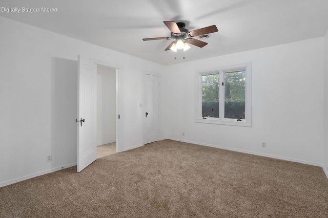 1627 W Riverbluff Lane, Nixa, MO 65714