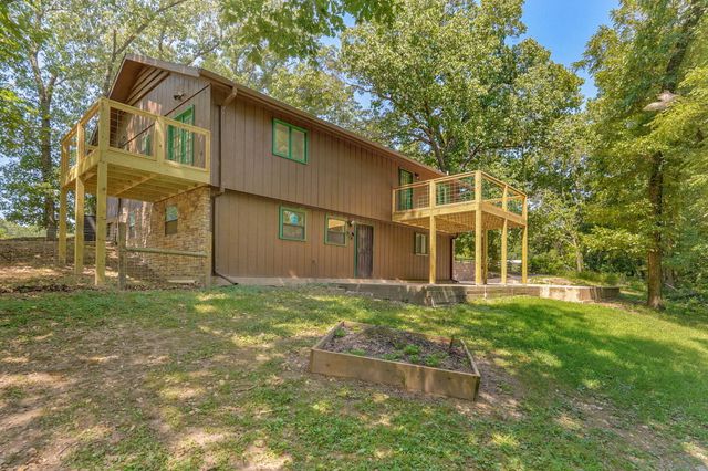 1627 W Riverbluff Lane, Nixa, MO 65714