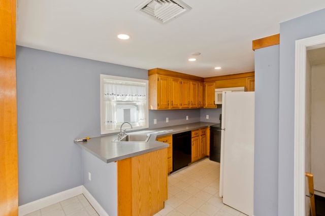 14 Philip St, Ludlow, MA 01056