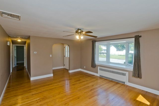 14 Philip St, Ludlow, MA 01056