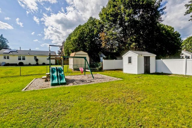 14 Philip St, Ludlow, MA 01056