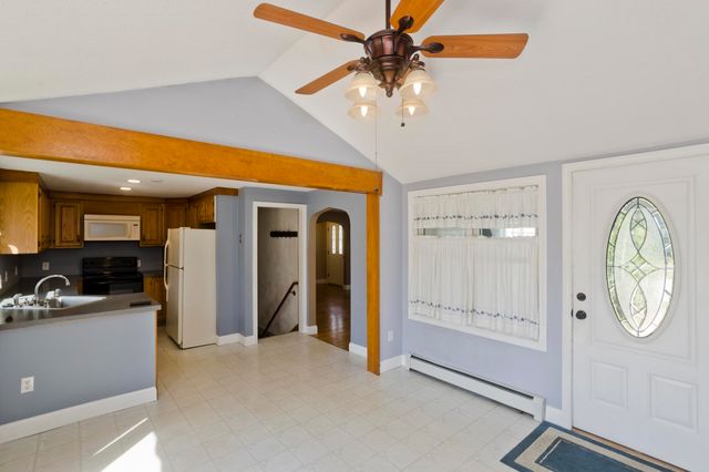 14 Philip St, Ludlow, MA 01056