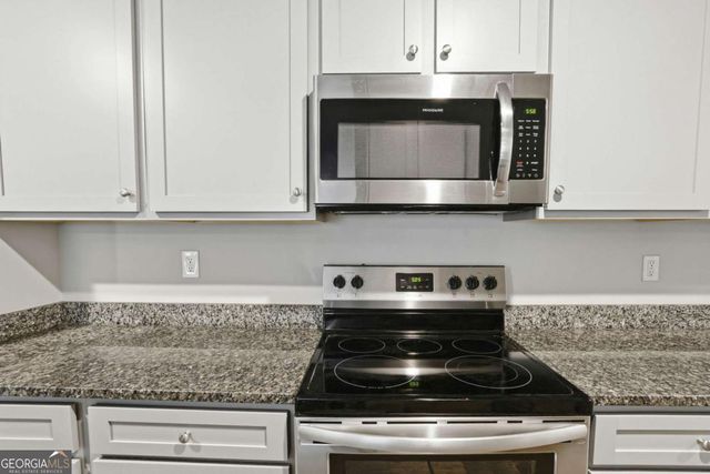 122 W Lexington Avenue, Griffin, GA 30223