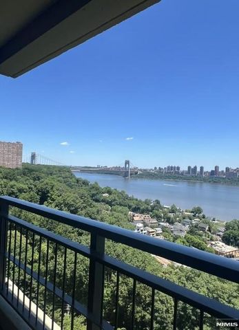4 Horizon Road 1207, Fort Lee, NJ 07024