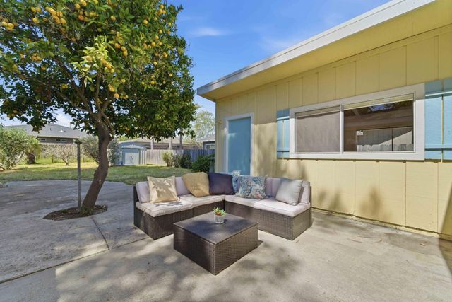 1761 44th Avenue, Capitola, CA 95010