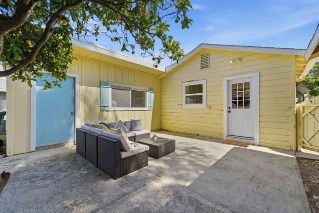 1761 44th Avenue, Capitola, CA 95010