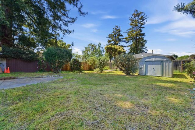 1761 44th Avenue, Capitola, CA 95010