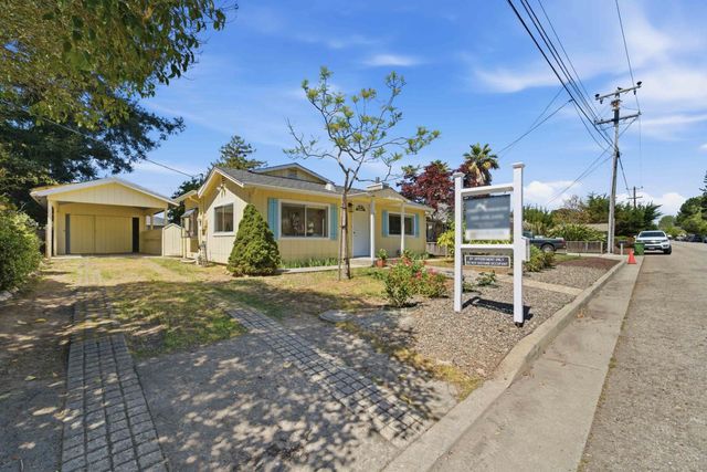 1761 44th Avenue, Capitola, CA 95010