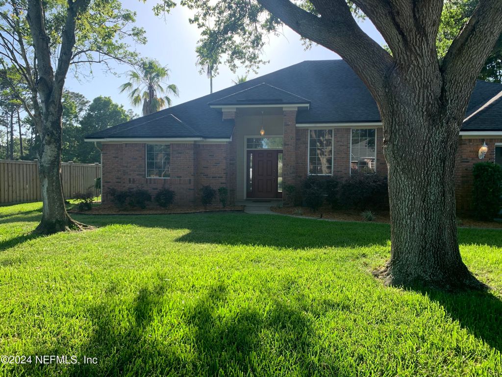 524 LIGHTHOUSE Court, Neptune Beach, FL 32266