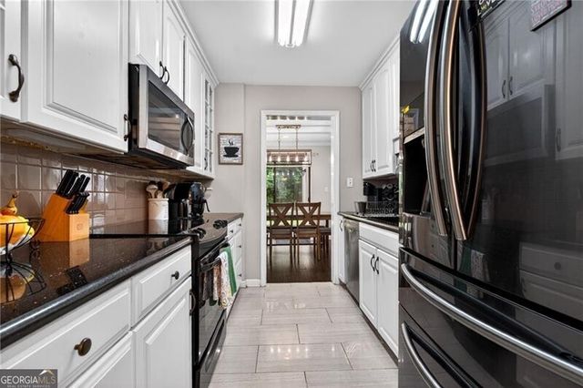 6393 Hawthorne Terrace, Peachtree Corners, GA 30092