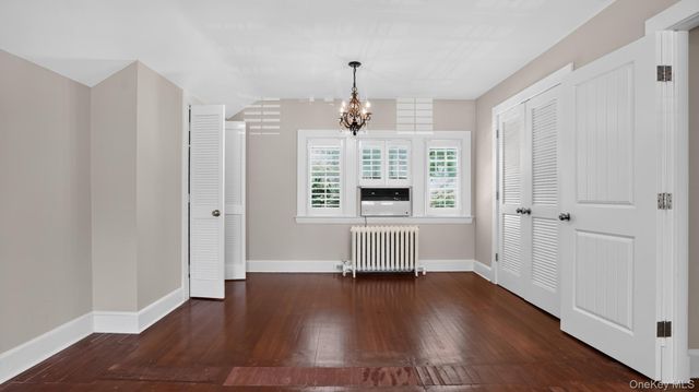 1058 PLANDOME Road, Manhasset, NY 11030