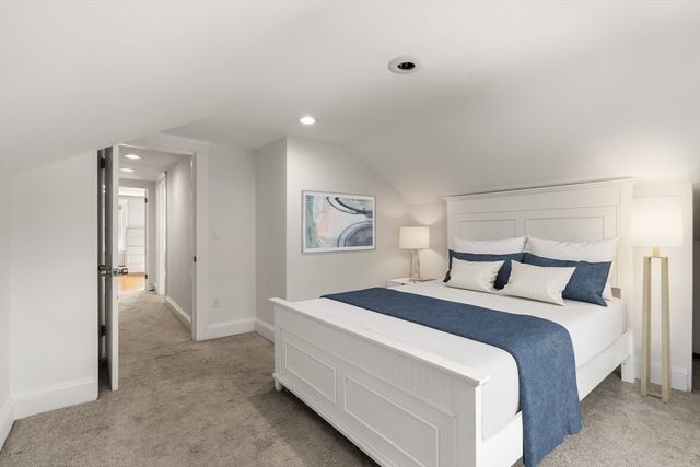 48 Hudson St, Attleboro, MA 02703