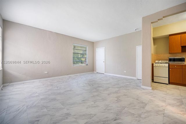 825 Alton Rd 2, Miami Beach, FL 33139