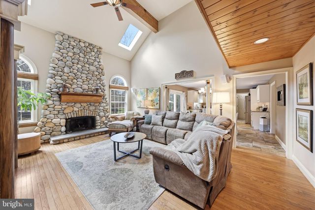 6 BRECKENRIDGE DR, Shamong, NJ 08088