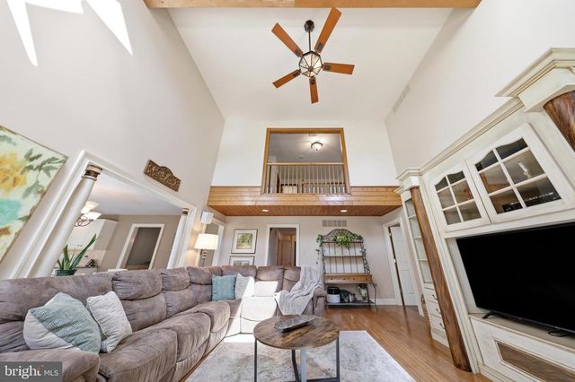 6 BRECKENRIDGE DR, Shamong, NJ 08088