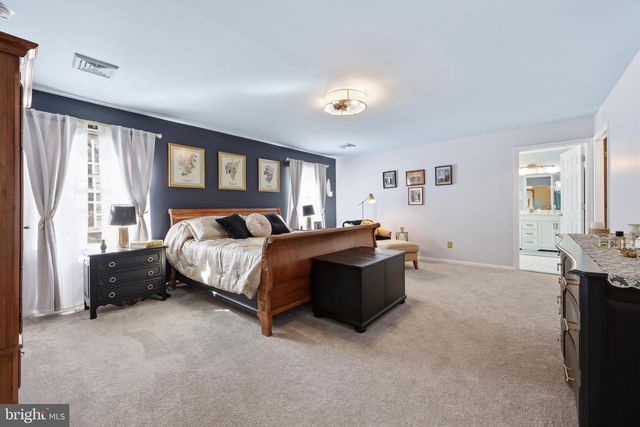 6 BRECKENRIDGE DR, Shamong, NJ 08088