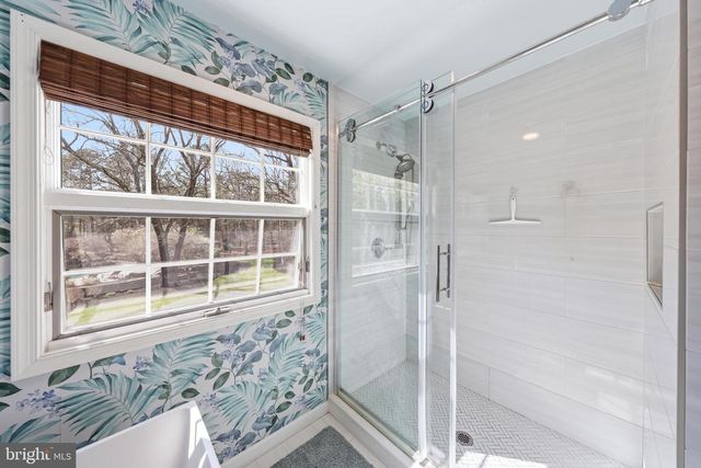 6 BRECKENRIDGE DR, Shamong, NJ 08088