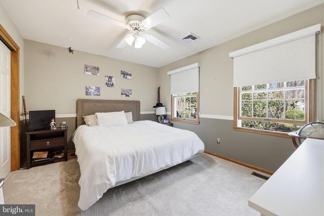 6 BRECKENRIDGE DR, Shamong, NJ 08088