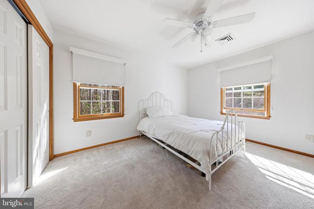 6 BRECKENRIDGE DR, Shamong, NJ 08088