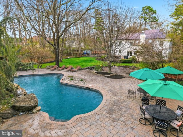 6 BRECKENRIDGE DR, Shamong, NJ 08088