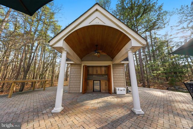 6 BRECKENRIDGE DR, Shamong, NJ 08088