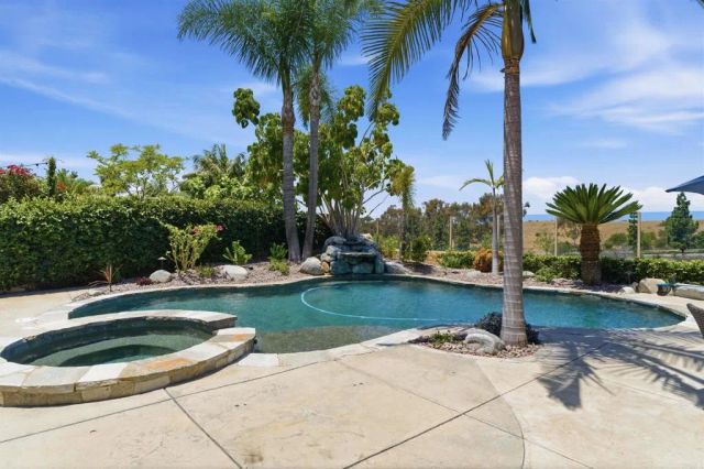 8540 Galway Pl, San Diego, CA 92129