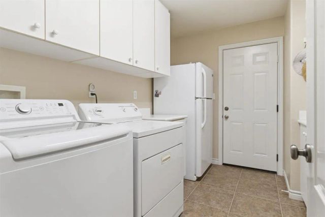 8540 Galway Pl, San Diego, CA 92129