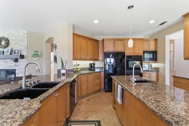 8540 Galway Pl, San Diego, CA 92129