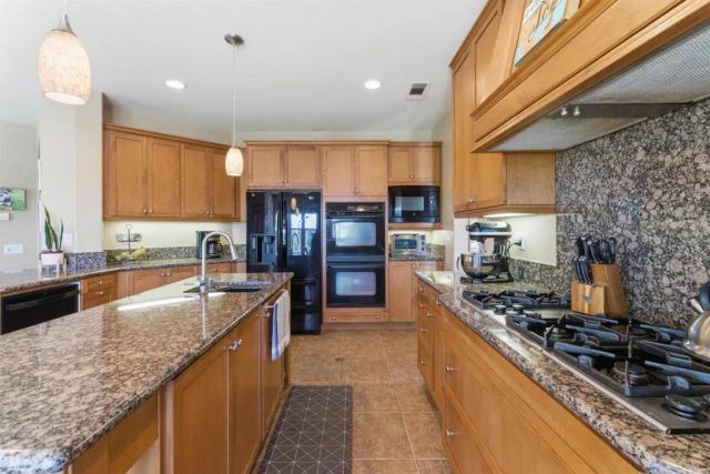 8540 Galway Pl, San Diego, CA 92129