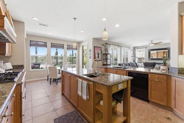 8540 Galway Pl, San Diego, CA 92129