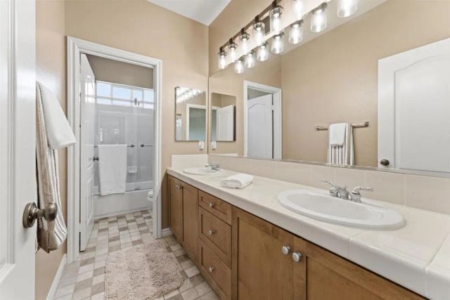 8540 Galway Pl, San Diego, CA 92129