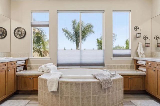 8540 Galway Pl, San Diego, CA 92129