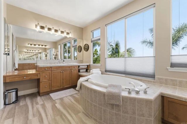 8540 Galway Pl, San Diego, CA 92129