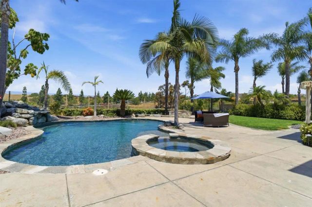 8540 Galway Pl, San Diego, CA 92129