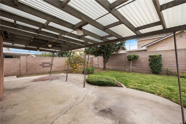 10276 Falcon, Fountain Valley, CA 92708