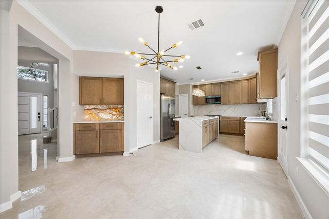 1306 Hunter Wood Drive, League City, TX 77573