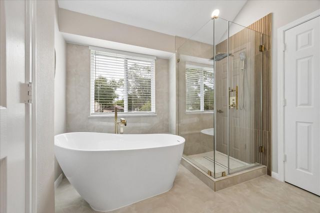 1306 Hunter Wood Drive, League City, TX 77573