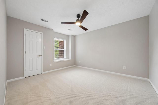 1306 Hunter Wood Drive, League City, TX 77573