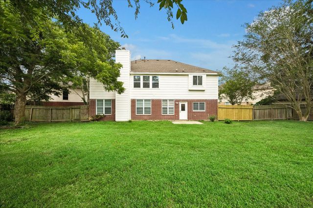 1306 Hunter Wood Drive, League City, TX 77573