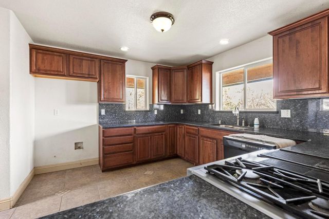 10761 Texas Hill Rd, Dobbins, CA 95935