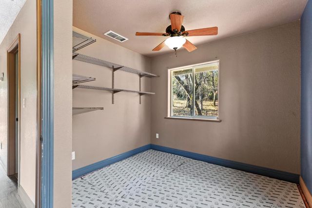 10761 Texas Hill Rd, Dobbins, CA 95935