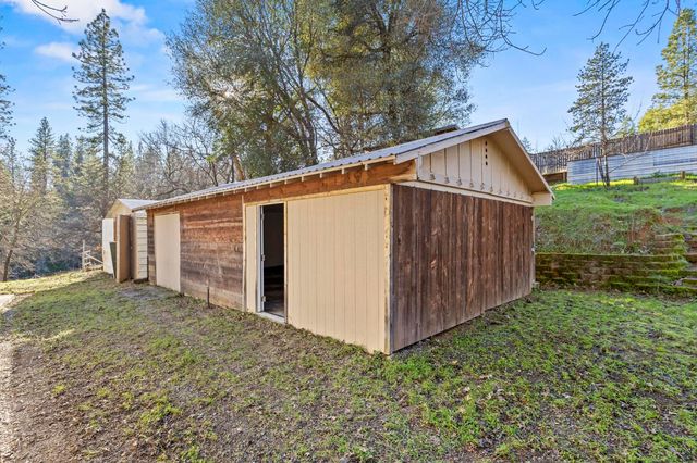 10761 Texas Hill Rd, Dobbins, CA 95935