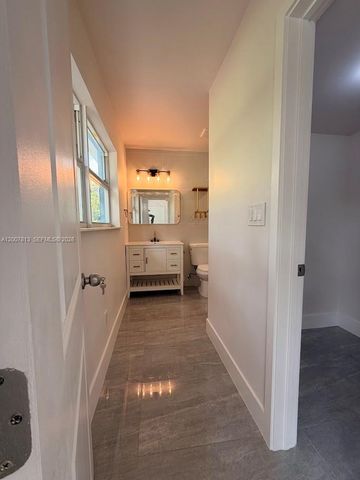 809 NW 12th Ave, Fort Lauderdale, FL 33311