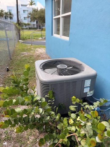 809 NW 12th Ave, Fort Lauderdale, FL 33311