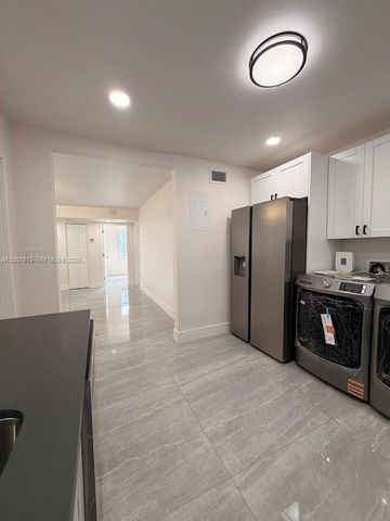 809 NW 12th Ave, Fort Lauderdale, FL 33311